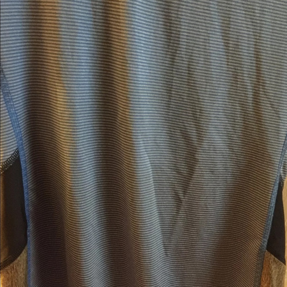 Under armour tee